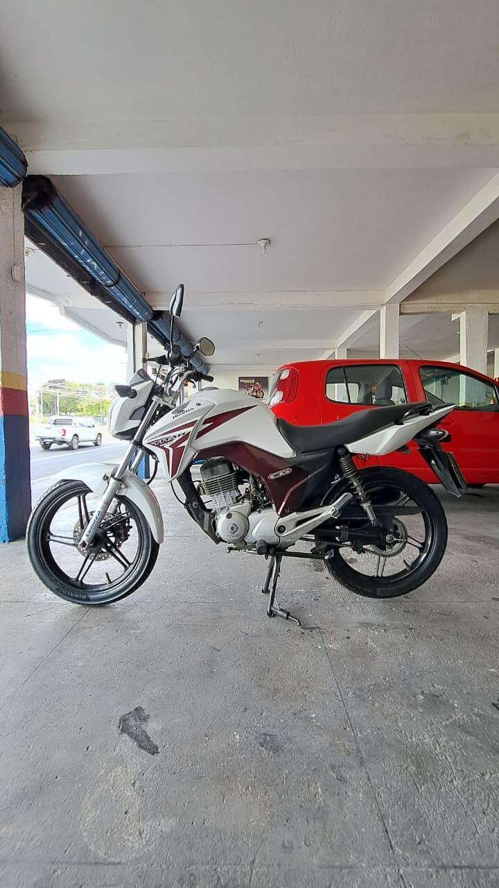 HONDA CG 150 TITAN LATERAL ESQUERDA